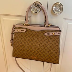 NWT Nine West lavender and brown print purse.